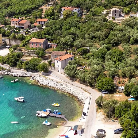 House 33 A - Apartment Labin (Istria)