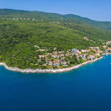 House 33 A - Für 4 Personen In Sveta Marina, Istrien Apartment