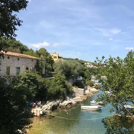 House 33 A - Für 4 Personen In Sveta Marina, Istrien Apartment *